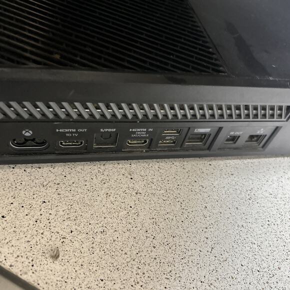 Microsoft Xbox One 1540 Black USB HDMI Video Game Console Only - Picture 5 of 6